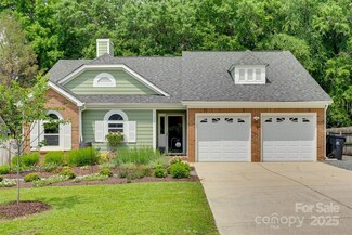 11615 Chadburn Ln, Charlotte, NC 28215