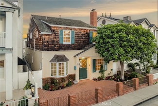 220 Apolena Ave, Newport Beach, CA 92662