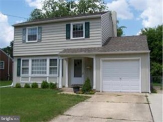 719 W Evesham Ave, Magnolia, NJ 08049