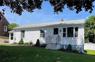 29 Tacoma St, Cranston, RI 02920