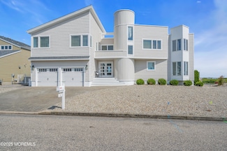 848 Ensign Dr, Forked River, NJ 08731