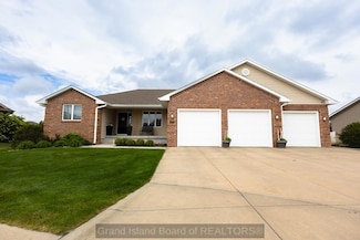 3107 Bison Ct, Grand Island, NE 68803