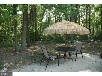 10 Madison Ct, Mount Laurel, NJ 08054