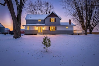 N5438 Lower Rd, Shiocton, WI 54170