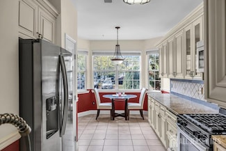 408 Blossom Cir, Dayton, NJ 08810