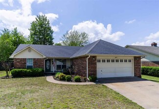 2911 Celia Dr, Conway, AR 72034