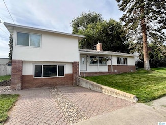 805 W 2nd St, Alturas, CA 96101