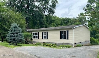 5610 Radnor Rd, Knoxville, TN 37918