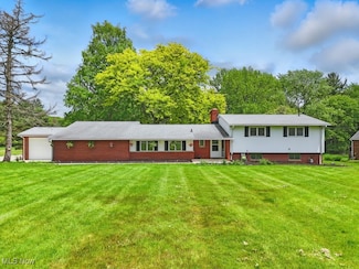 8049 Mccreary Rd, Broadview Heights, OH 44147