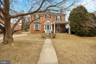 907 Burmont Rd, Drexel Hill, PA 19026