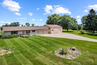 N5852 County Road Dj, Juneau, WI 53039