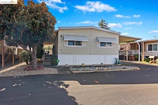 210 Kona Cir, Pittsburg, CA 94565
