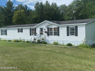 2951 Nys Route 9n, Crown Point, NY 12928
