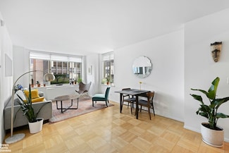 236 E 47th St Unit 23 C, New York, NY 10017
