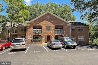 5823 Cove Landing Rd Unit 101, Burke, VA 22015