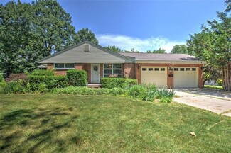 20 Lantern Ln, Forsyth, IL 62535