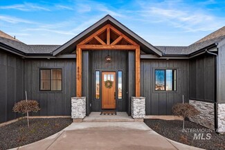 8801 Quail Hollow Dr, Middleton, ID 83644