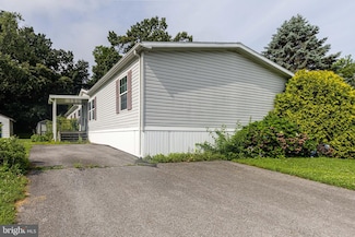 1024 Warm Spring Rd, Chambersburg, PA 17202