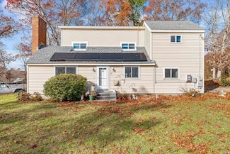 17 E Public St, Assonet, MA 02702
