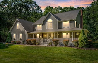 55 Little Pond County Rd, Cumberland, RI 02864