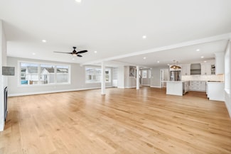 172 Tilton St, Seabrook, NH 03874