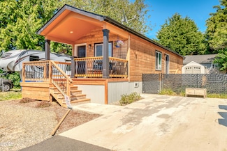 720 SE Quay Ave, Lincoln City, OR 97367