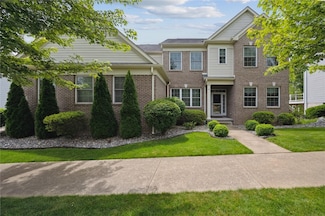 821 Westminster Ln, Cranberry Township, PA 16066