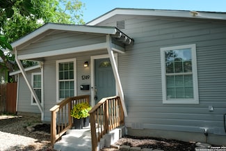 1249 W Hermosa Dr, San Antonio, TX 78201