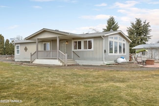 3203 S 101st Ave, Yakima, WA 98903