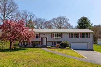 50 S Maple St, Bellingham, MA 02019