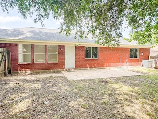 5422 Quail Cove Ln, Houston, TX 77053