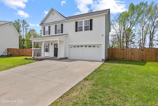 132 Azalea Plantation Blvd, Maysville, NC 28555