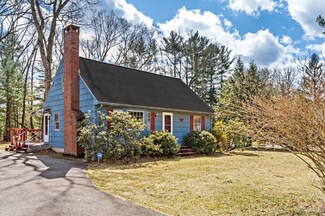 24 Shannon Ln, Westfield, MA 01085