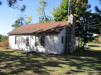 1940 Townline Rd, Lewiston, MI 49756