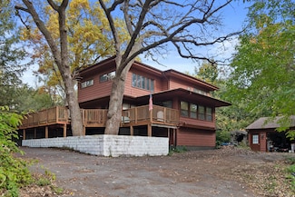 W351S10308 Tuohy Rd, Eagle, WI 53119