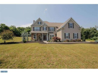 1295 Hannah Ln Unit 1, Coplay, PA 18037