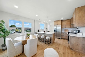 640 Pyramid St, San Diego, CA 92114