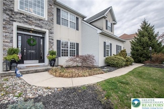 5508 Skyline Dr, Schnecksville, PA 18078