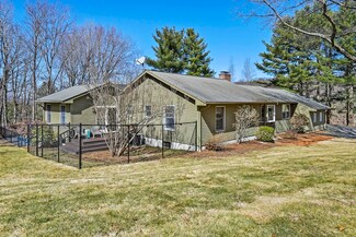 21 Mountain View Dr, Westborough, MA 01581