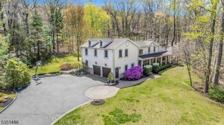 132B Brook Valley Rd, Kinnelon, NJ 07405