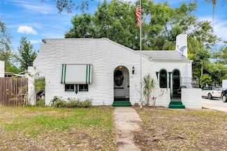 528 S 8th St, Lake Wales, FL 33853