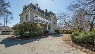 84 Grove St Unit 86, Auburndale, MA 02466