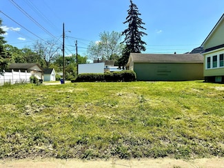 213 E Circle Ave, Washington Court House, OH 43160