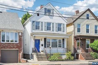 414 Hancock Place, Fairview, NJ 07022