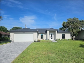 27584 Playa Del Rey Ln, Bonita Springs, FL 34135