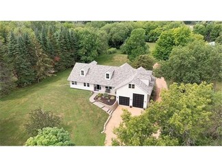 2165 S Lakeshore Dr, Maple Plain, MN 55359