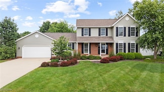 923 Southmoor Cir NE, Canton, OH 44721