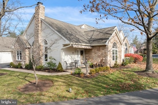 124 Hollybush Cir, Souderton, PA 18964