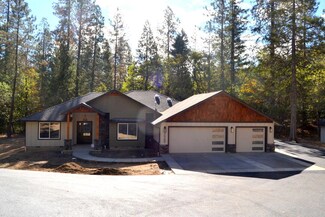2989 Sylvan Dr, Grants Pass, OR 97527