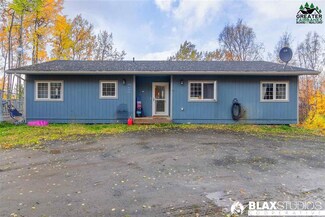 1685 Pennyweight Dr, Fairbanks, AK 99712